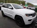 Certified 2018 Jeep Grand Cherokee Altitude image 4