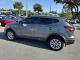 Used 2020 Nissan Rogue Sport SV image 3