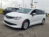 Used 2023 Chrysler Voyager LX image 3