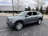 Used 2019 Volkswagen Atlas SE w/ Panoramic Sunroof Package image 3