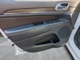 Used 2017 Jeep Grand Cherokee Overland w/ Trailer Tow Group IV image 4