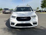 Certified 2022 Chrysler Pacifica Limited image 3