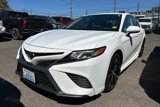 Used 2020 Toyota Camry SE image 4
