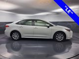 Used 2022 Toyota Corolla LE image 2