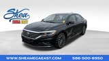 Used 2022 Volkswagen Passat 2.0T image 1