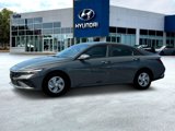 New 2025 Hyundai Elantra SE image 2