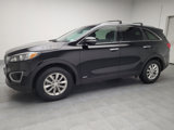 Used 2017 Kia Sorento LX w/ LX Convenience Package image 2