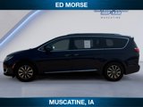 Used 2019 Chrysler Pacifica Touring-L Plus w/ Advanced Safetytec Group image 2