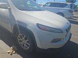 Used 2017 Jeep Cherokee Latitude w/ Cold Weather Group image 6