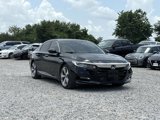 Used 2018 Honda Accord Touring image 2