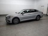 Used 2021 Volkswagen Jetta SE image 2