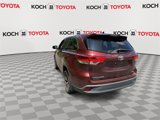 Used 2017 Toyota Highlander Plus image 4