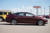 Used 2017 Ford Fusion SE w/ Fusion SE Technology Package image 2