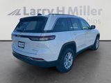 New 2025 Jeep Grand Cherokee Laredo image 5