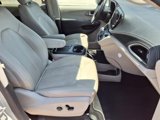Used 2021 Chrysler Pacifica Touring-L w/ Premium & Safety Sphere Group image 3