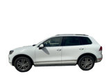 Used 2016 Volkswagen Touareg VR6 image 3