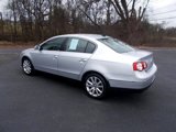 Used 2010 Volkswagen Passat Komfort image 5