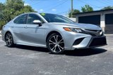 Used 2020 Toyota Camry SE image 2
