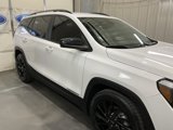Used 2023 GMC Terrain SLE w/ Driver Convenience Package image 4