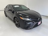 Used 2020 Toyota Camry SE image 2