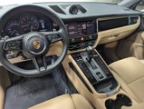 Used 2025 Porsche Macan image 4