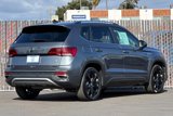 Certified 2022 Volkswagen Taos SE image 5
