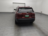 Used 2019 Jeep Cherokee Latitude w/ Popular Appearance Group image 6