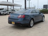 Used 2018 Ford Taurus SE image 3