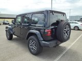 Used 2024 Jeep Wrangler Sahara image 5