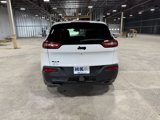 Used 2018 Jeep Cherokee Sport image 5