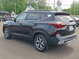Used 2022 Kia Seltos EX image 4