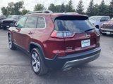 Used 2019 Jeep Cherokee Limited image 2
