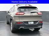 Used 2017 Jeep Cherokee Limited image 4