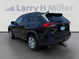 Used 2019 Toyota RAV4 LE image 3