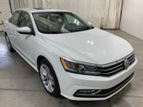 Used 2017 Volkswagen Passat 3.6 SEL Premium image 2