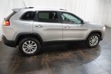 Used 2019 Jeep Cherokee Latitude w/ Popular Appearance Group image 3