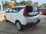 Used 2022 Kia Soul LX image 3