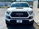 Used 2019 Toyota Tacoma TRD Sport image 3