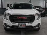 Used 2022 GMC Terrain SLE w/ Driver Convenience Package image 2