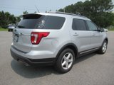 Used 2018 Ford Explorer XLT w/ Equipment Group 201A image 5