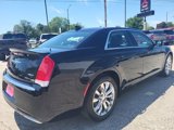 Used 2016 Chrysler 300 Limited w/ Driver Convenience Group image 5