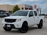 Used 2012 Nissan Frontier SV image 2