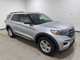 Used 2022 Ford Explorer XLT w/ Equipment Group 202A image 3