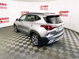 Used 2021 Kia Seltos SX image 2