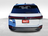 New 2025 Volkswagen Taos SE image 4