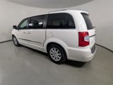 Used 2013 Chrysler Town & Country Touring image 5