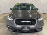 Used 2023 Chrysler Pacifica Touring-L image 2