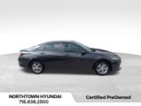 Certified 2022 Hyundai Elantra SE image 3