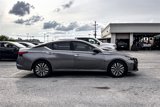 Used 2024 Nissan Altima 2.5 SV image 4
