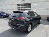 Used 2020 Nissan Rogue SV image 3